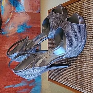Chinese Laundry Silver Glitter Platform Heels Size 9.5